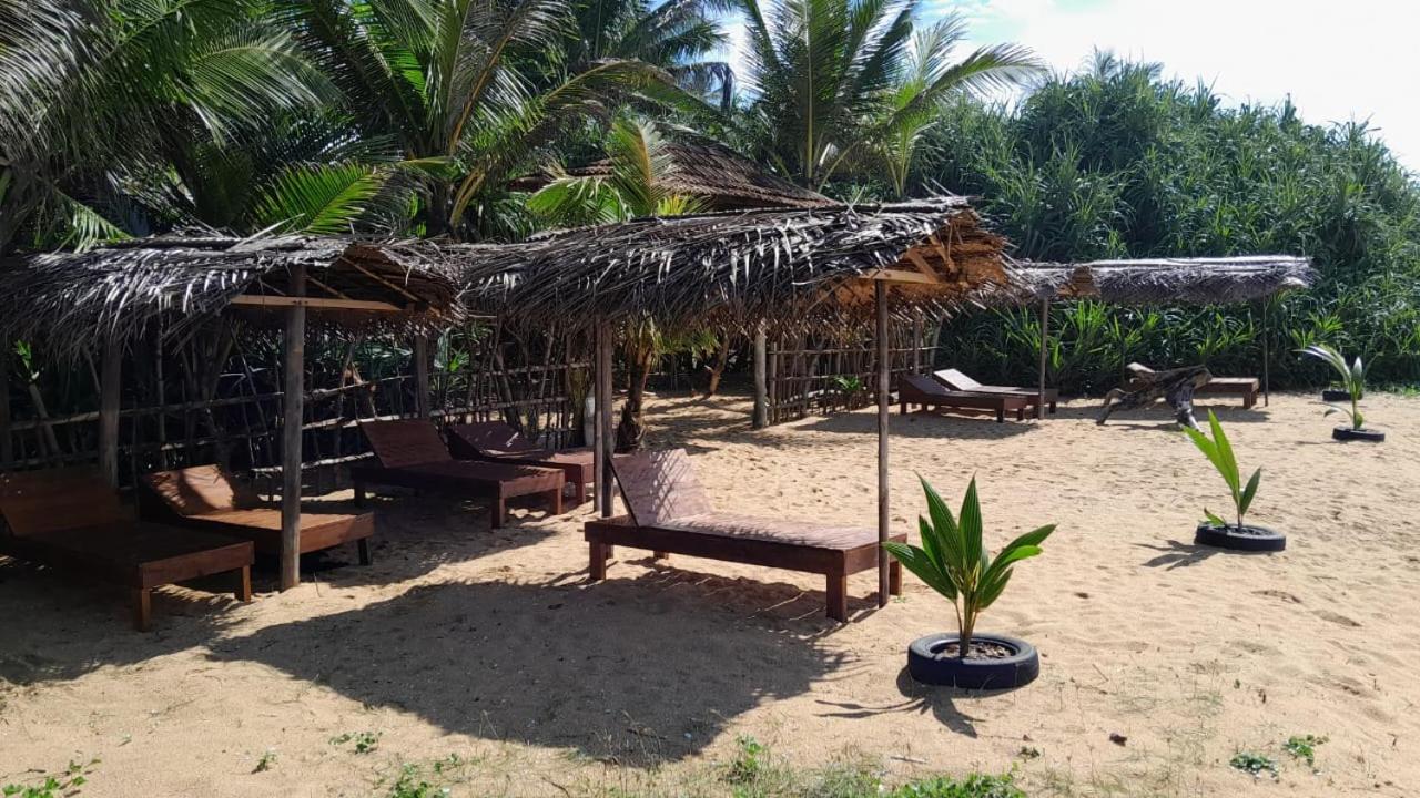 Ravana - Beach Cabanas Hikkaduwa Exterior foto